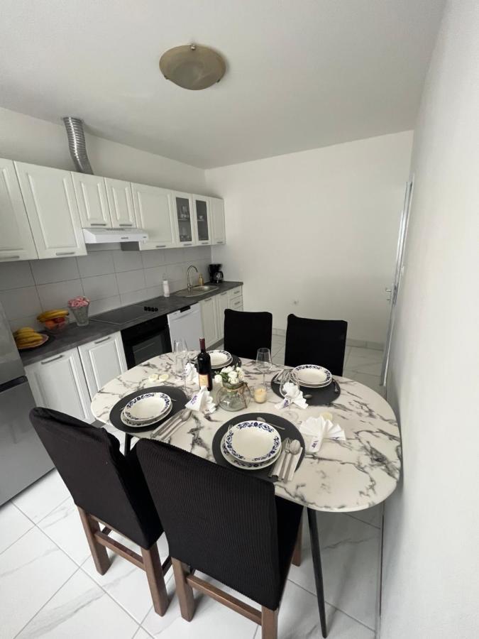 Ana Apartment
